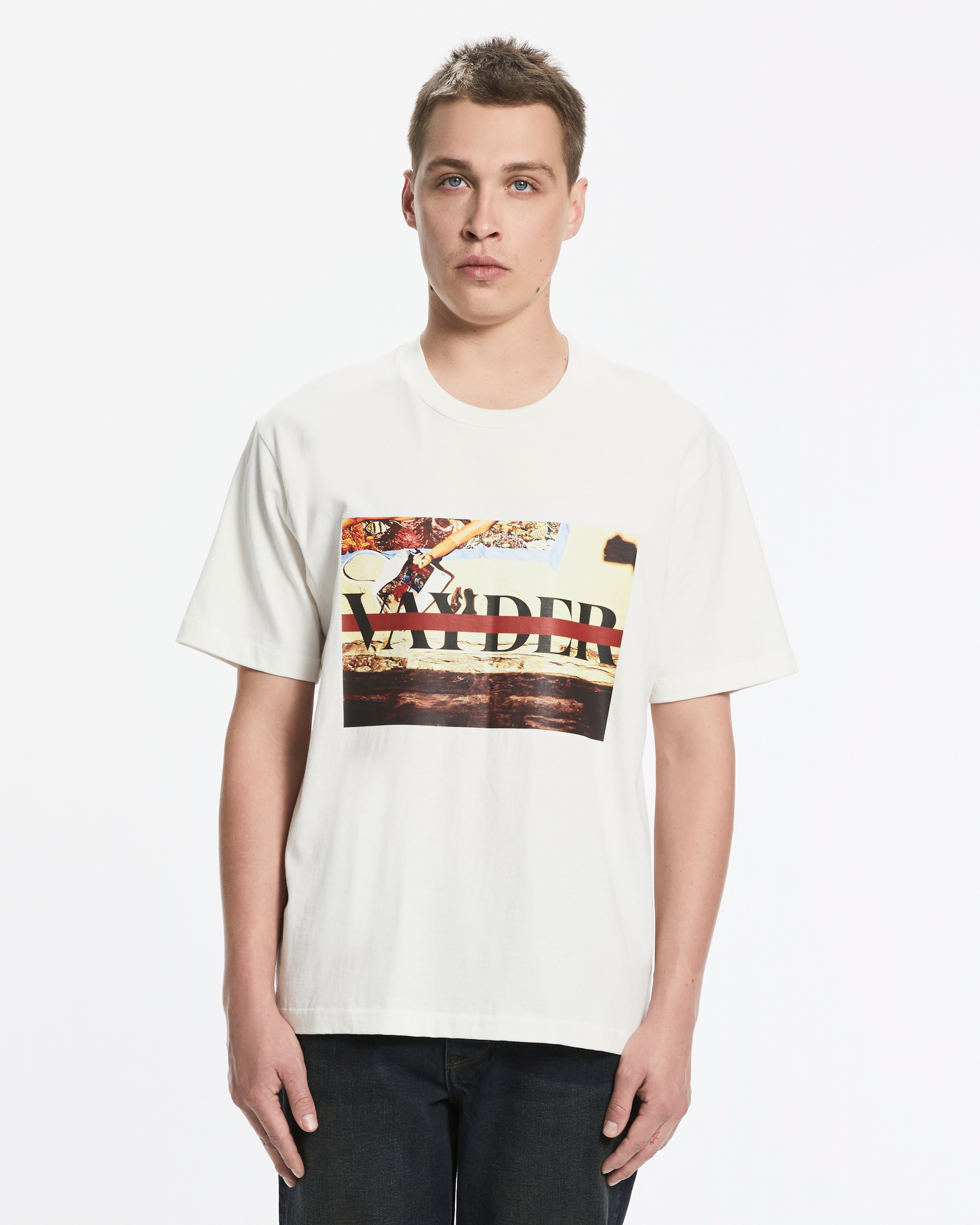 Muller Graphic Tee - No Cares Graphic