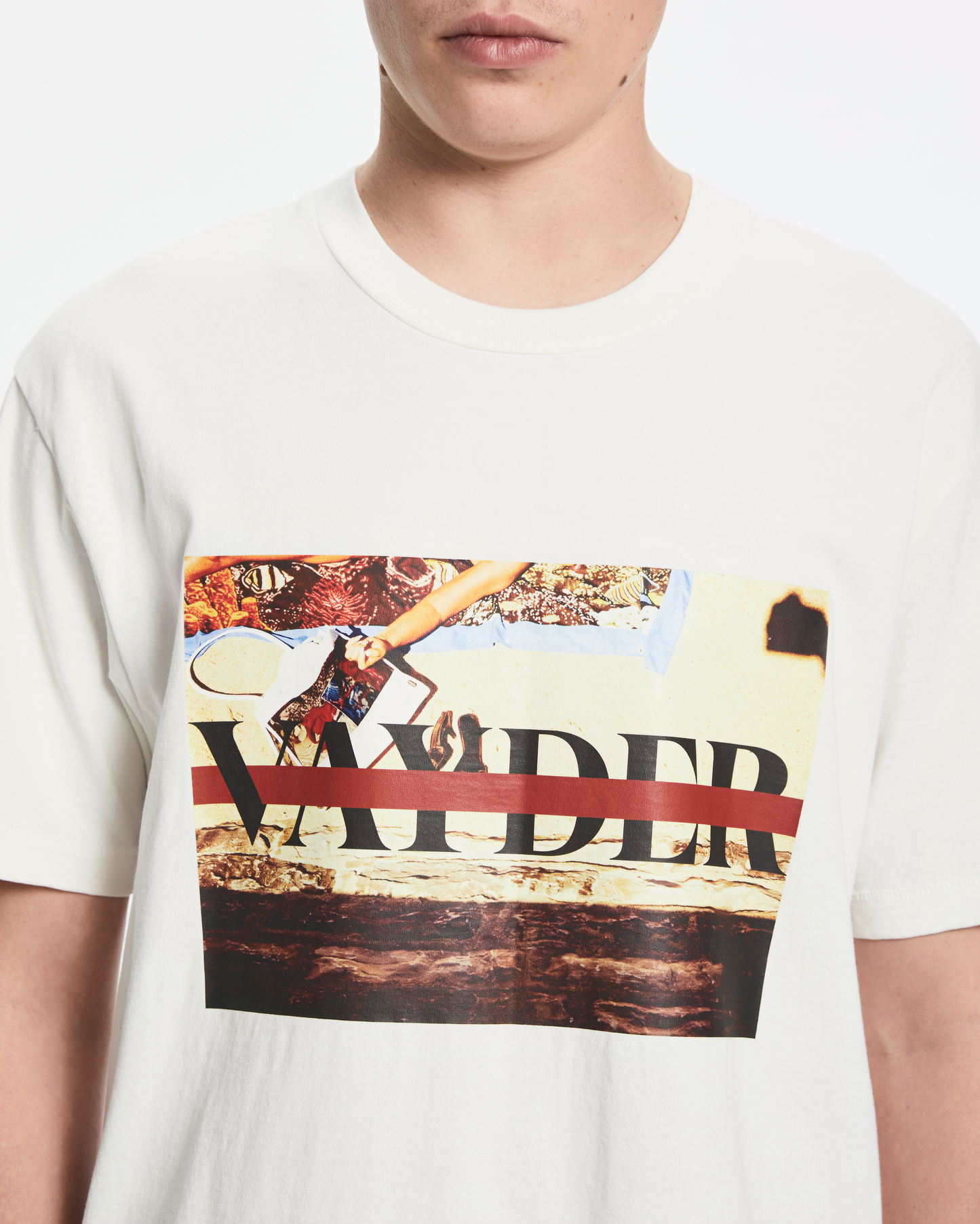 Muller Graphic Tee - No Cares Graphic